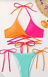 Üç Renkli Bikini Takımı - Yüksek Kesim, Boyun Bağlamalı ve Yanları Bağlamalı Makinede Yıkanabilir